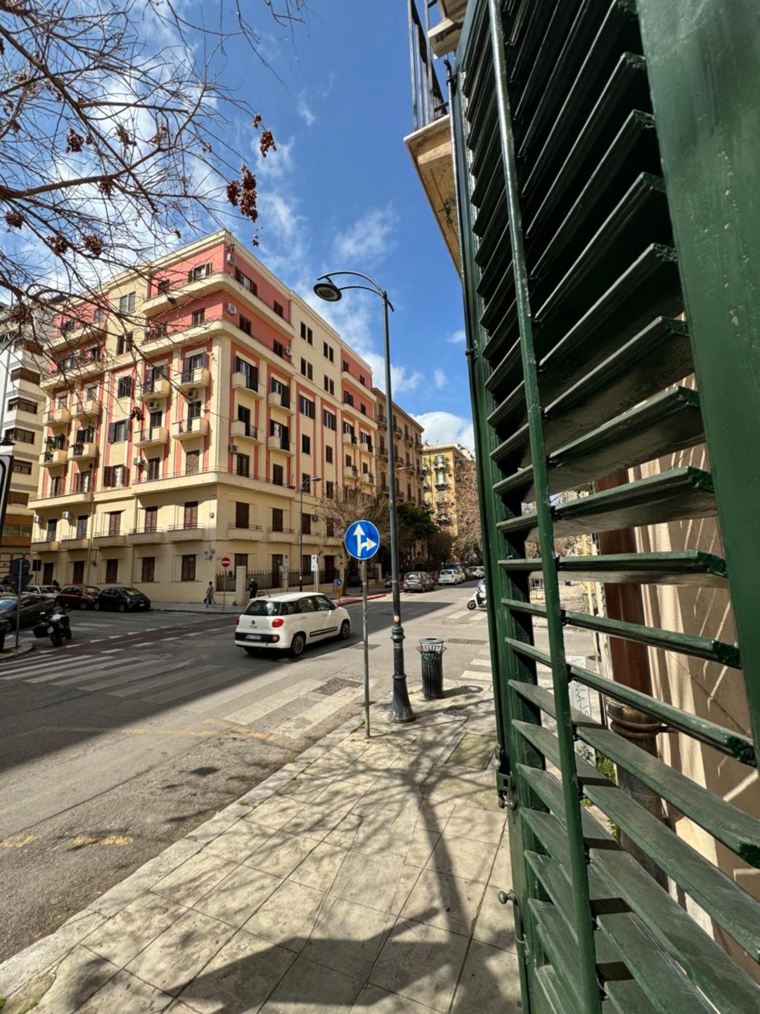 Villafranca Settantuno Apartments Palermo Exterior photo